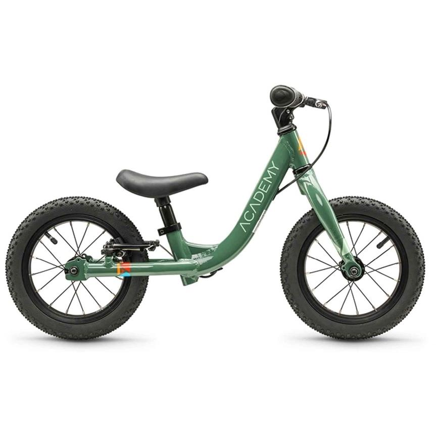 Academy Grade 1 oliva (8800)