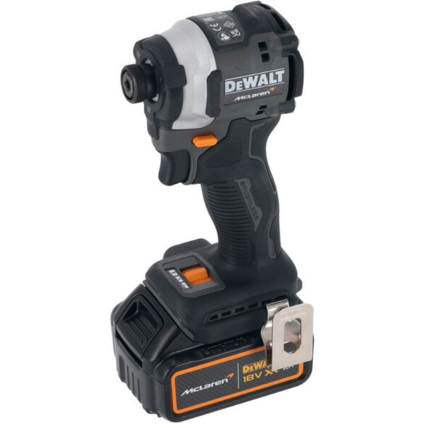 Dewalt x McLaren akkus ütvecsavarozó DCF85MM2T-QW 18V 2x4,0 Ah, TSTAK kofferben