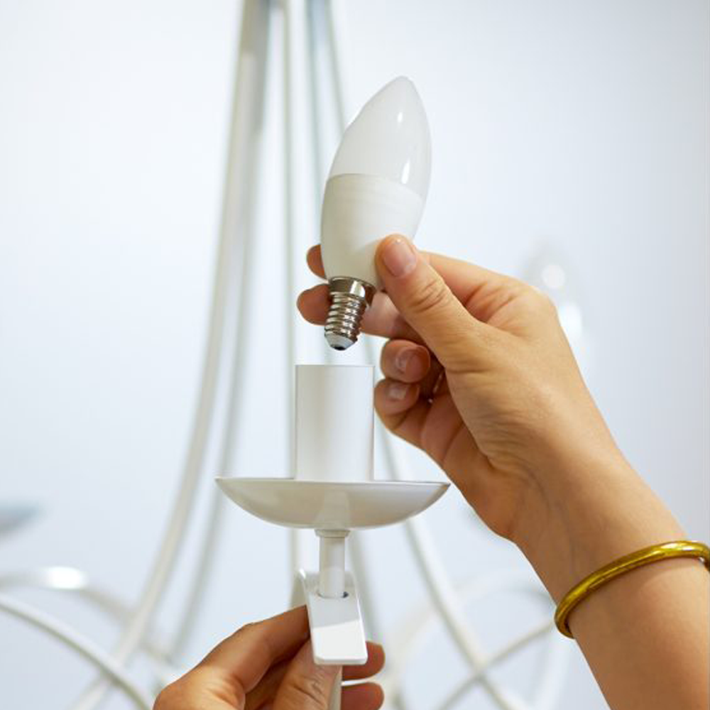 WiZ 8718699787097 intelligens fényerő szabályozás Intelligens izzó Wi-Fi Fehér 4,9 W (929002448802)