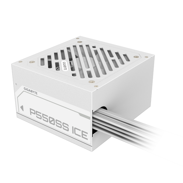 GIGABYTE Tápegység 550W 80+ Silver