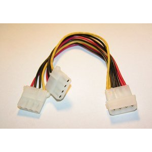 Y-Stromkabel 4Pin 5,25" > 2x 4Pin 5,25" (schwarz, 15cm)