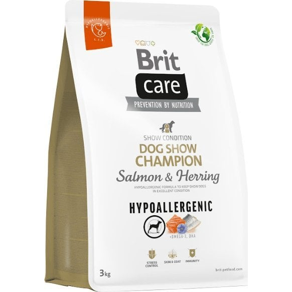 Brit Care Hypoallergenic Dog Show Champion Kutyaeledel Lazac és Hering 3 kg 172227 (100-172227 )