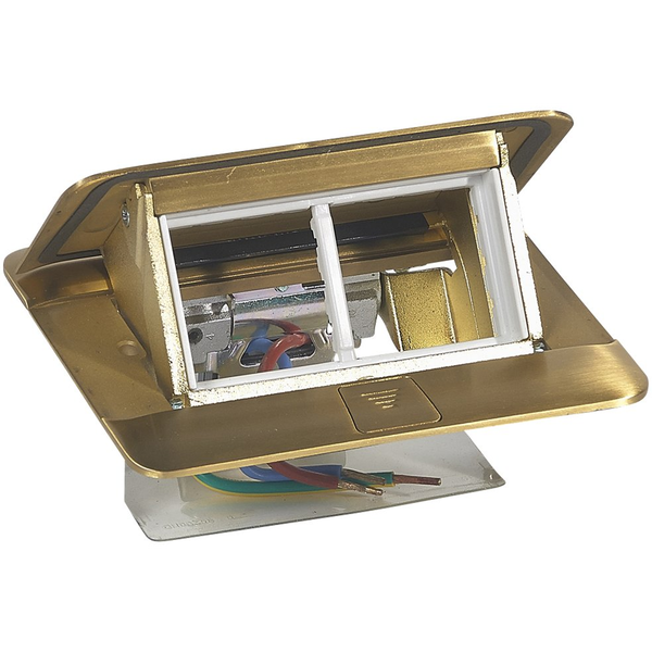 Legrand 054016 stikkontakt