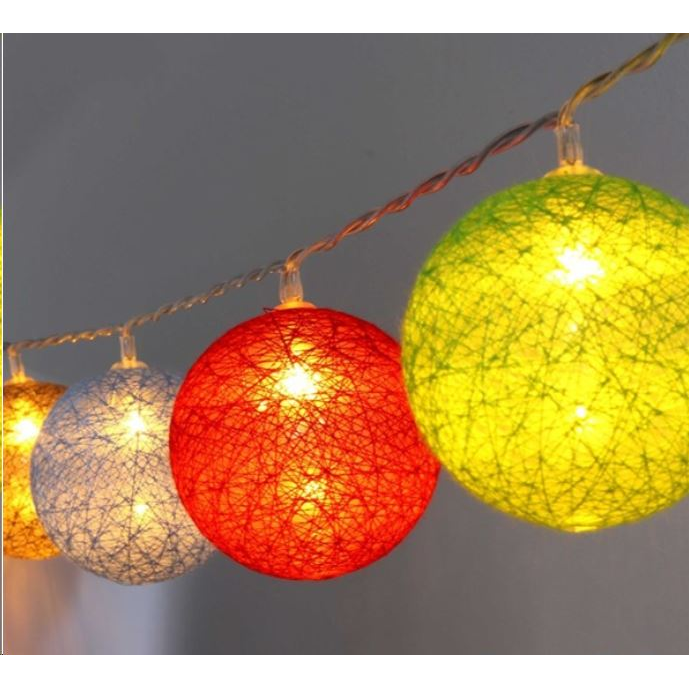 IRIS Gömb alakú 6cm/színes fonott/1,5m/barna-piros-kék-zöld/10db LED-es/USB-s fénydekoráció (104-13) (104-13)