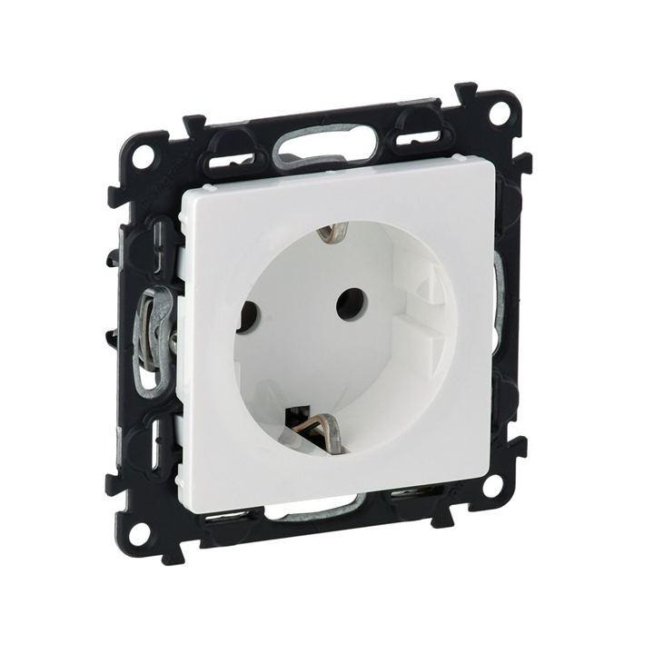 Legrand 753125 Valena Life 2P+F 1 csatlakozós fali konnektor (753125)