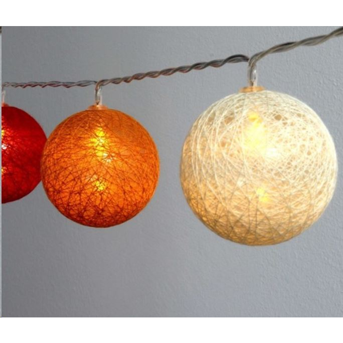 IRIS Gömb alakú 6cm/színes fonott/1,5m/piros-narancs-meleg fehér/10db LED-es/USB-s fénydekoráció (104-10) (104-10)