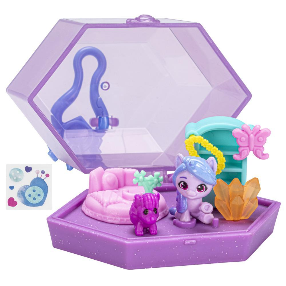 Hasbro Én kicsi pónim Varázslatos mini világ felakasztható játékszett Izzy Moonbow figurával (F3872)