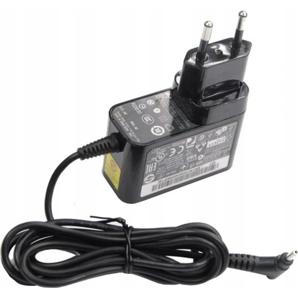 Ładowarka CoreParts CoreParts MBXUSB-AC0003 ładowarka do urządzeń przenośnych Uniwersalne Biały Prąd przemienny Szybkie ładowanie Wewnętrzna