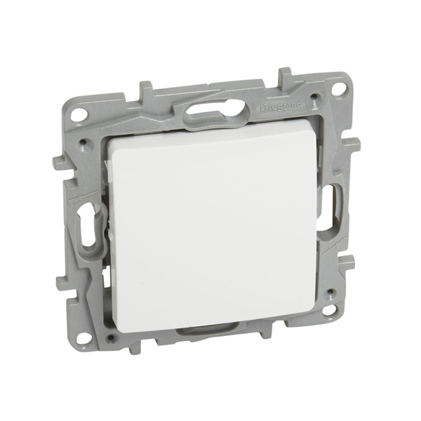 Legrand 764504 Niloé Beltéri fali villanykapcsoló