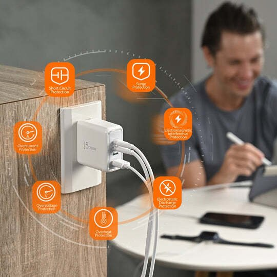 j5create JUP4370 Univerzális Fehér Váltakozó áram Beltéri
