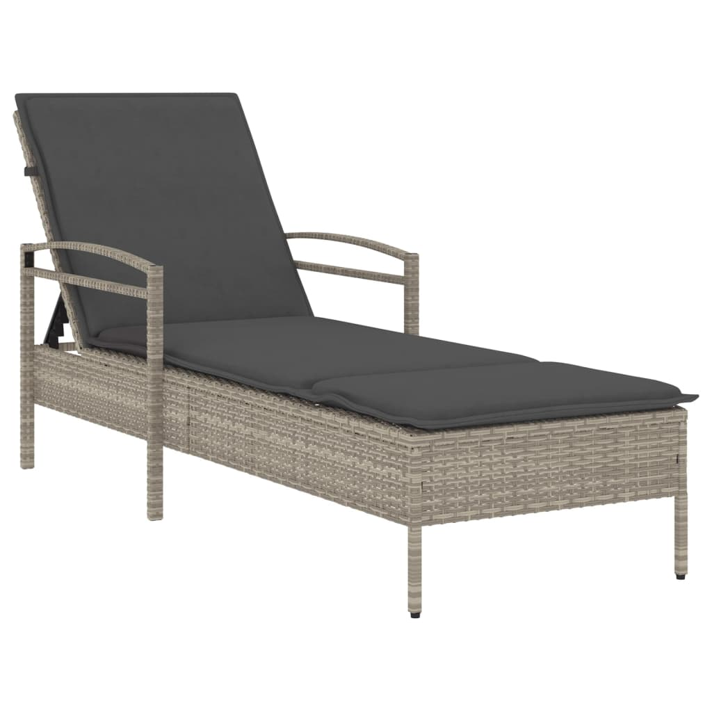 világosszürke polyrattan napozóágy párnával 63x200x81 cm (368304)