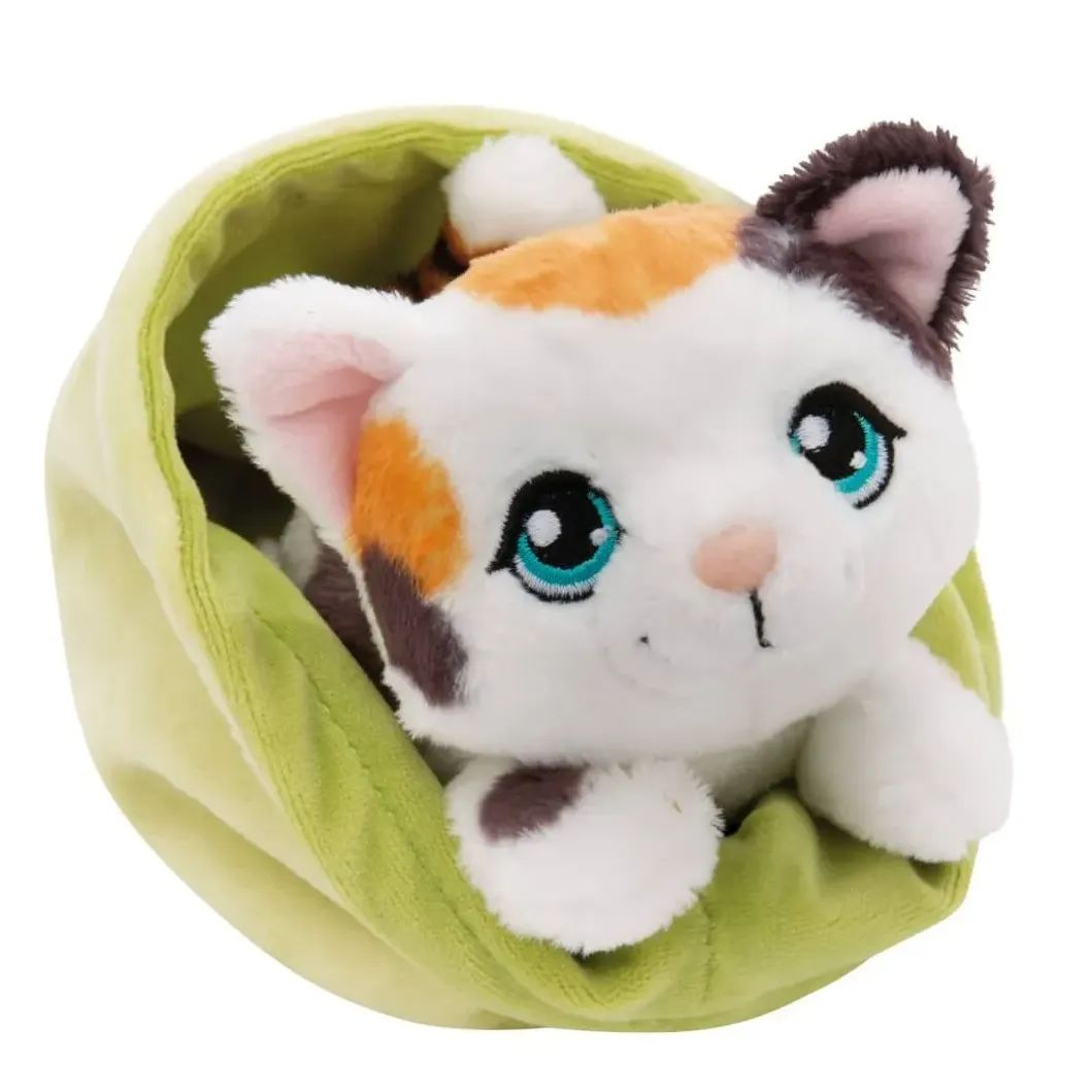 Nici Foltos cica plüssfigura zöld kosárban 12 cm (61332)