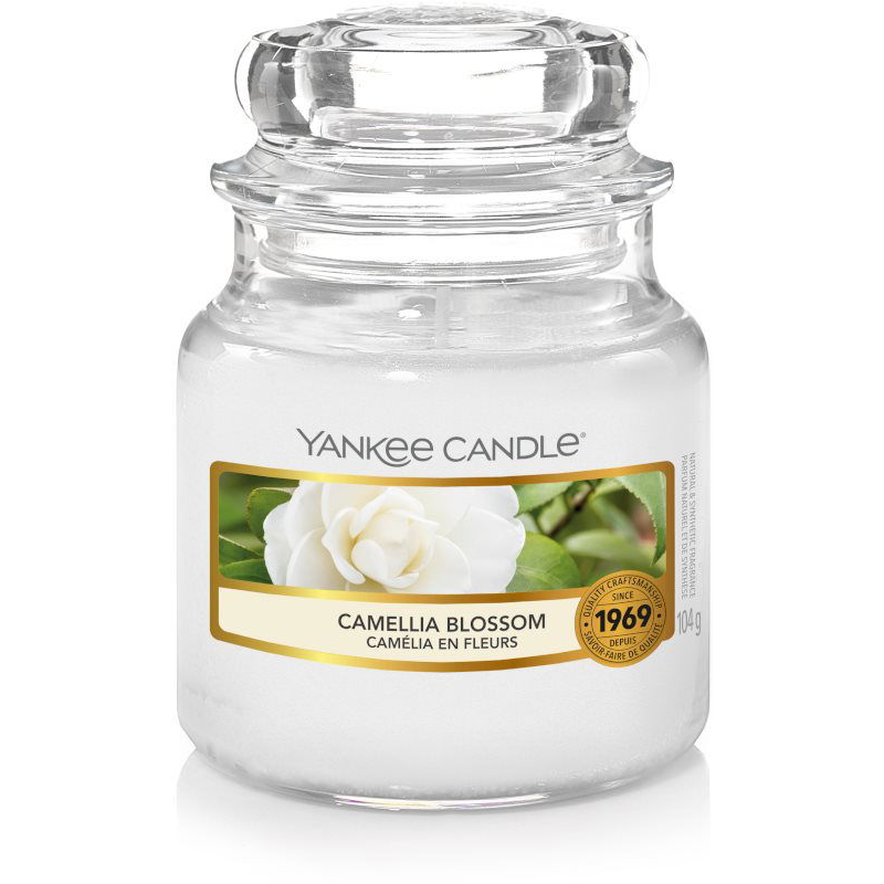 YANKEE CANDLE Camellia Blossom 104 g (5038581091419)