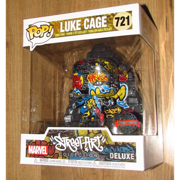 Figurka Funko POP! 721: Marvel Deluxe Street Art Collection - Luke Cage (EB Exclusive)