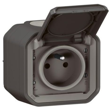 Legrand 069791L stikkontakt