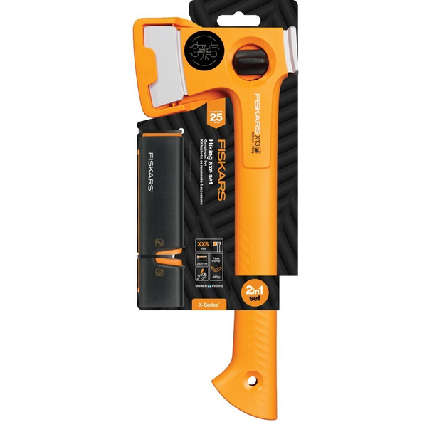 Kis fejsze Fiskars X13 ultrakönnyű túraélezővel