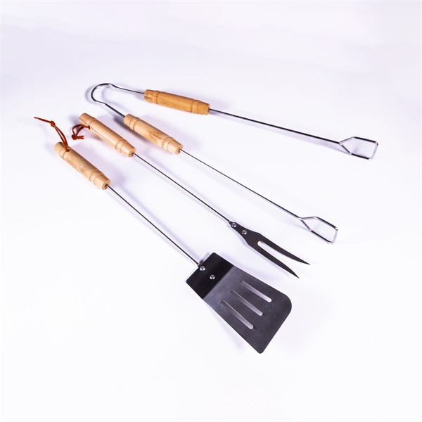 IRIS KT-202 3 db-os BBQ grill szett fa fogóval (ételfogó 44cm, spatula 41cm, villa 40cm) (KT-202)