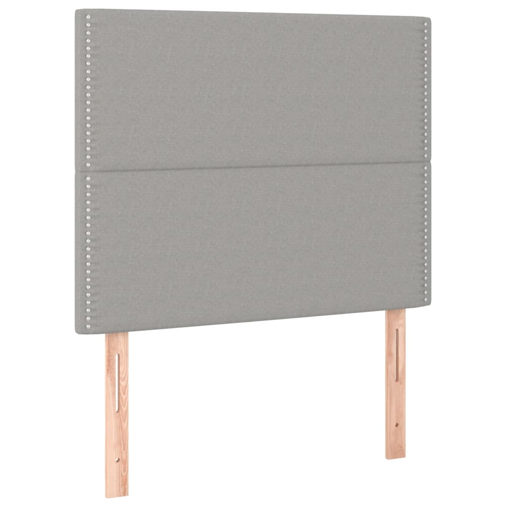 2 db világosszürke szövet fejtámla 90x5x78/88 cm (3116174)