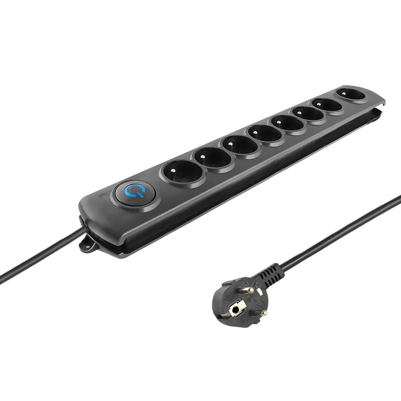 Qoltec 50113 túlfeszültségvédő 8 aljzatos 220V elosztó 1.8m - Fekete (50113)