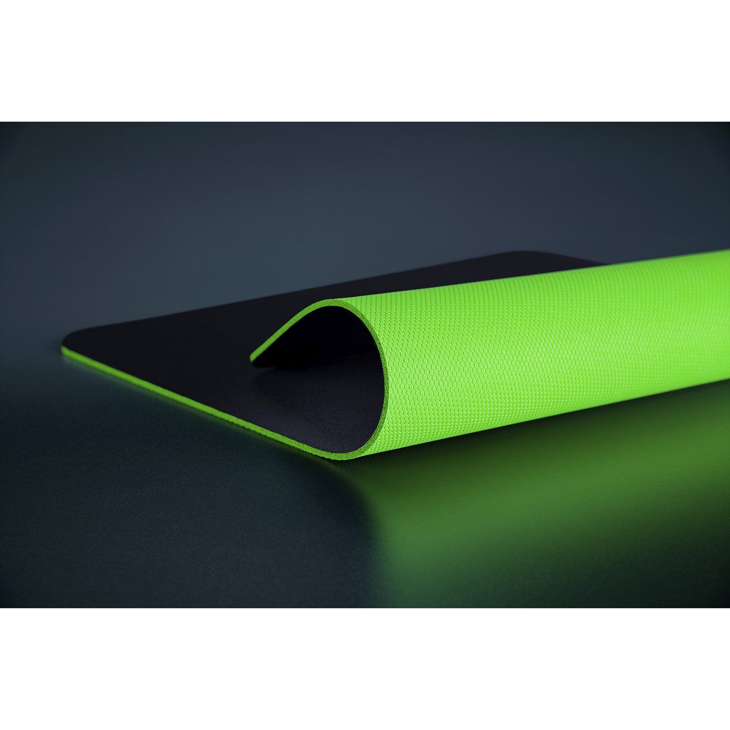 Razer Gigantus V2 Large (RZ02-03330300-R3M1)