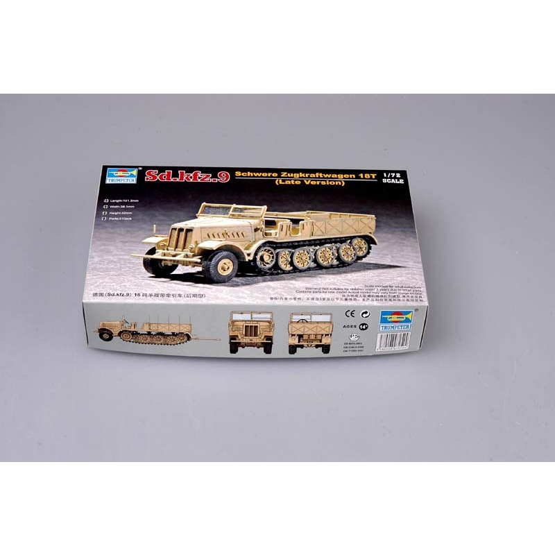 Trupeter German Sd.Kfz.9 Autó műanyag modell (1:72) (MTR-07252)