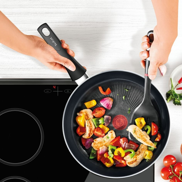 TEFAL C3110453 Force serpenyő 24 cm C3110453