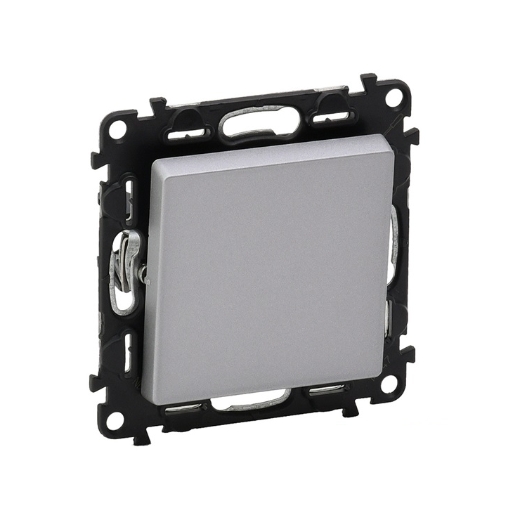 Legrand 752301 Valena Life Aluminium egypólusú villanykapcsoló (752301)