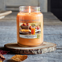 Свещ Yankee Candle Farm Fresh Peach, Среден буркан, 411г