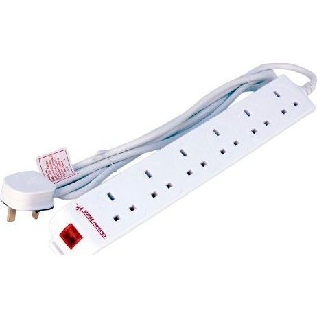 Microconnect MC-UKSURGESTRIP6-5M prolunghe e multiple 6 presa(e) AC Interno Bianco