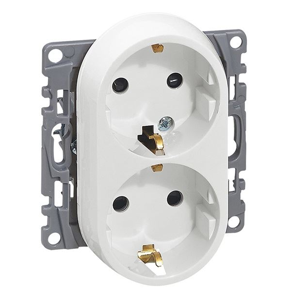 Legrand Niloé 2X2P+F aljzat körömmel fehér biztonsági zsaluval (764544) (leg764544)