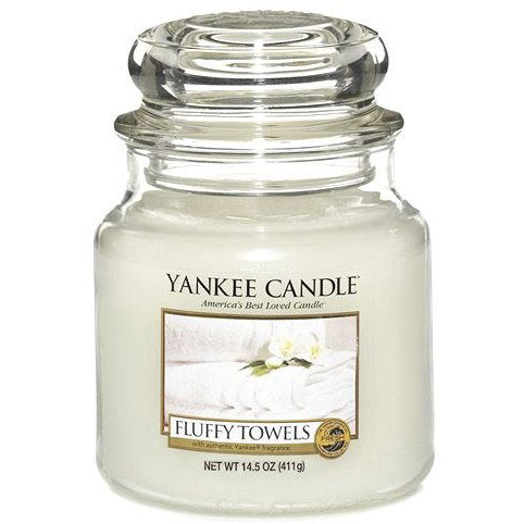 YANKEE CANDLE Classic Fluffy Towels, közepes méretű, 411 gramm (5038580003796)