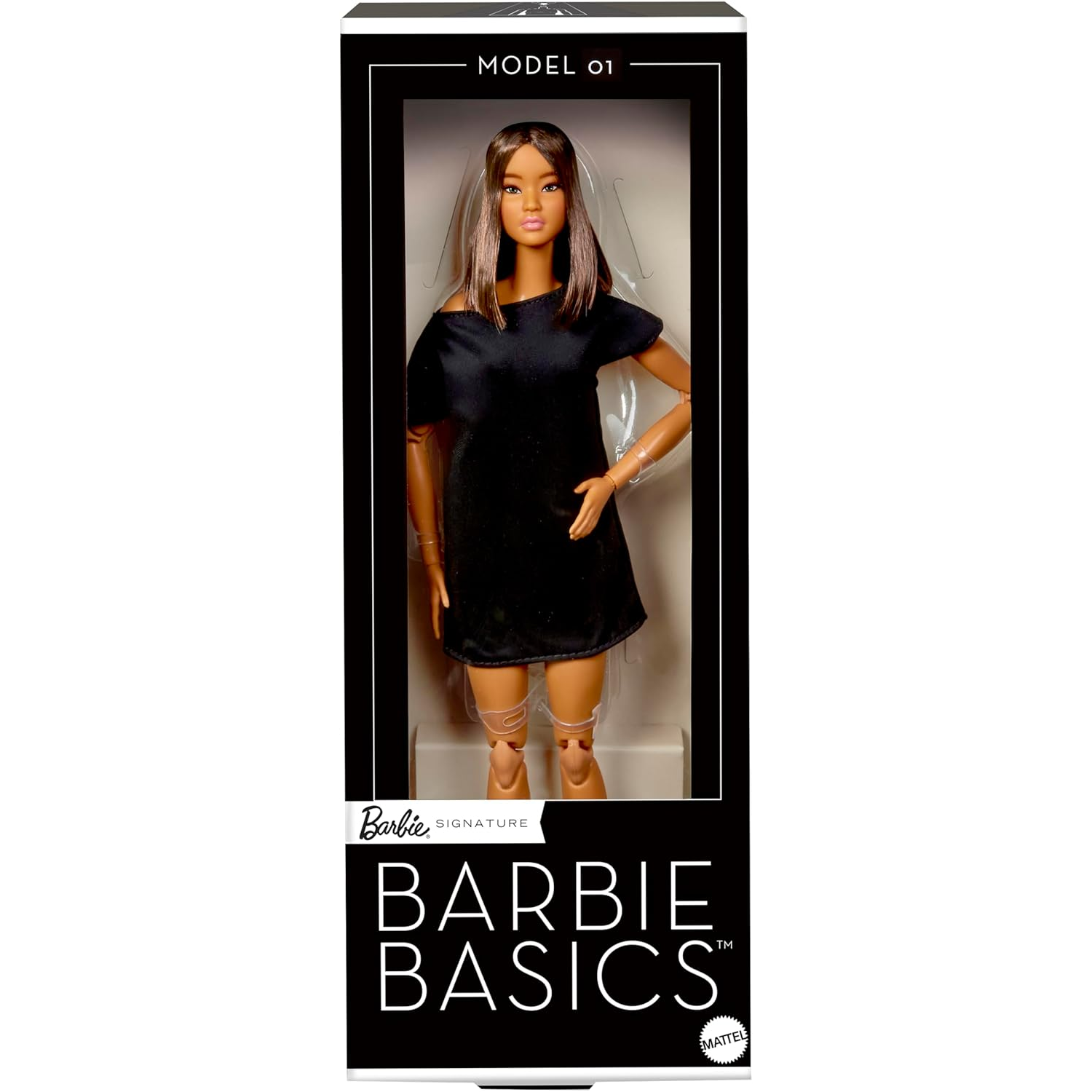 Mattel Barbie Basics 01 Pózolható Barna hajú lány baba fekete ruhában (JBH72)