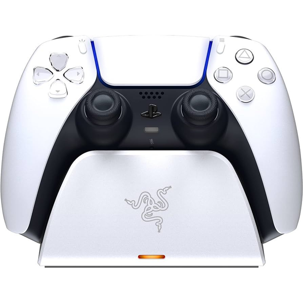 Razer gyorstöltő állvány PS5 kontrollerhez fehér (RC21-01900100-R3M1)