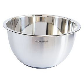 Berndorf Sandrik Rozsdamentes acél tál csúszásmentes aljjal 22 x 12 cm, 2,2 l (5919000004)