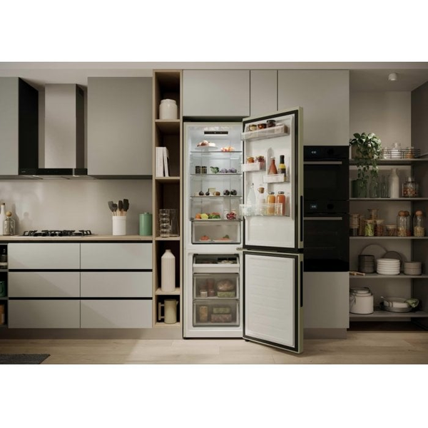Candy CNCQ2T518EC Fritstående 279 L E Cremefarvet
