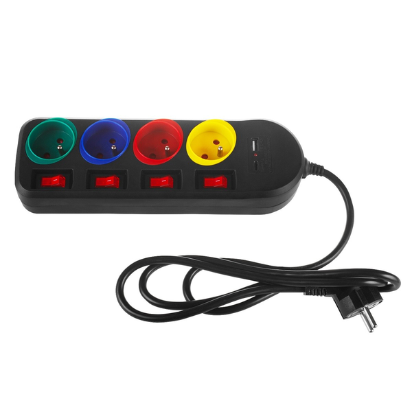 Maclean MCE508 B 220V USB-A / USB-C Hálózati elosztó 4 aljzatos 1.5m - Fekete