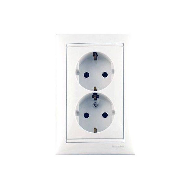 Legrand Valena fehér 2x2P+F kettős csatlakozóaljzat (774400) (Legrand 774400)