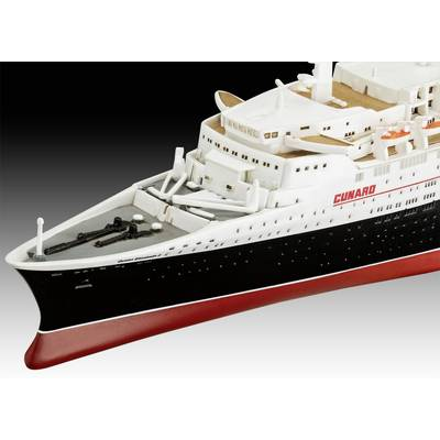 Revell Queen Elizabeth II Hajómodell építőkészlet 1:200 (05806)
