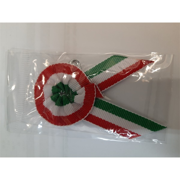Kokárda kitűzővel 1 cm széles szalagból átmérő 3 cm (P0160-5592)