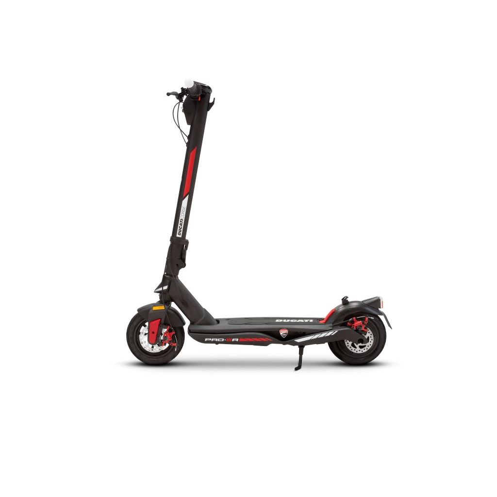 DUCATI Pro III R Elektromos roller irányjelzőkkel fekete (DU-MO-220016) (DU-MO-220016)