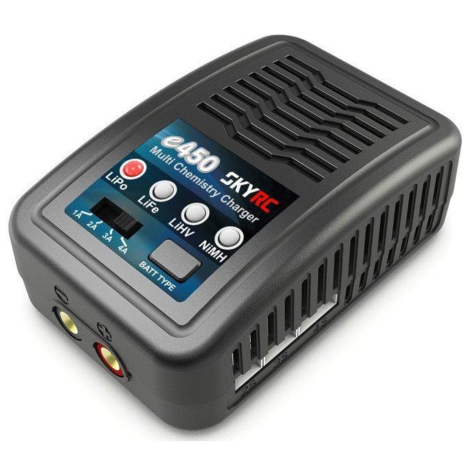 SkyRC e450 2-4S/6-8S LiPo/LiFe/LiHV/NiMH akkumulátor töltő (SK-100122-02) (SK-100122-02)