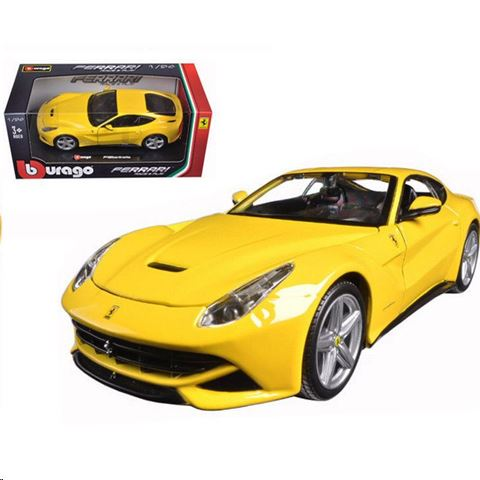 Bburago Ferrari F12TDF automodell 1/24-es méretben (15626021) (15626021)