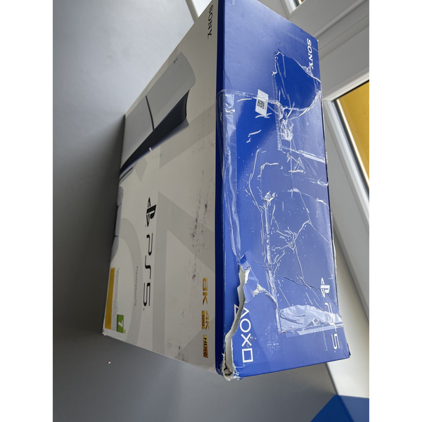 Sony PlayStation 5 - Sérült doboz, a termék karcolás mentes