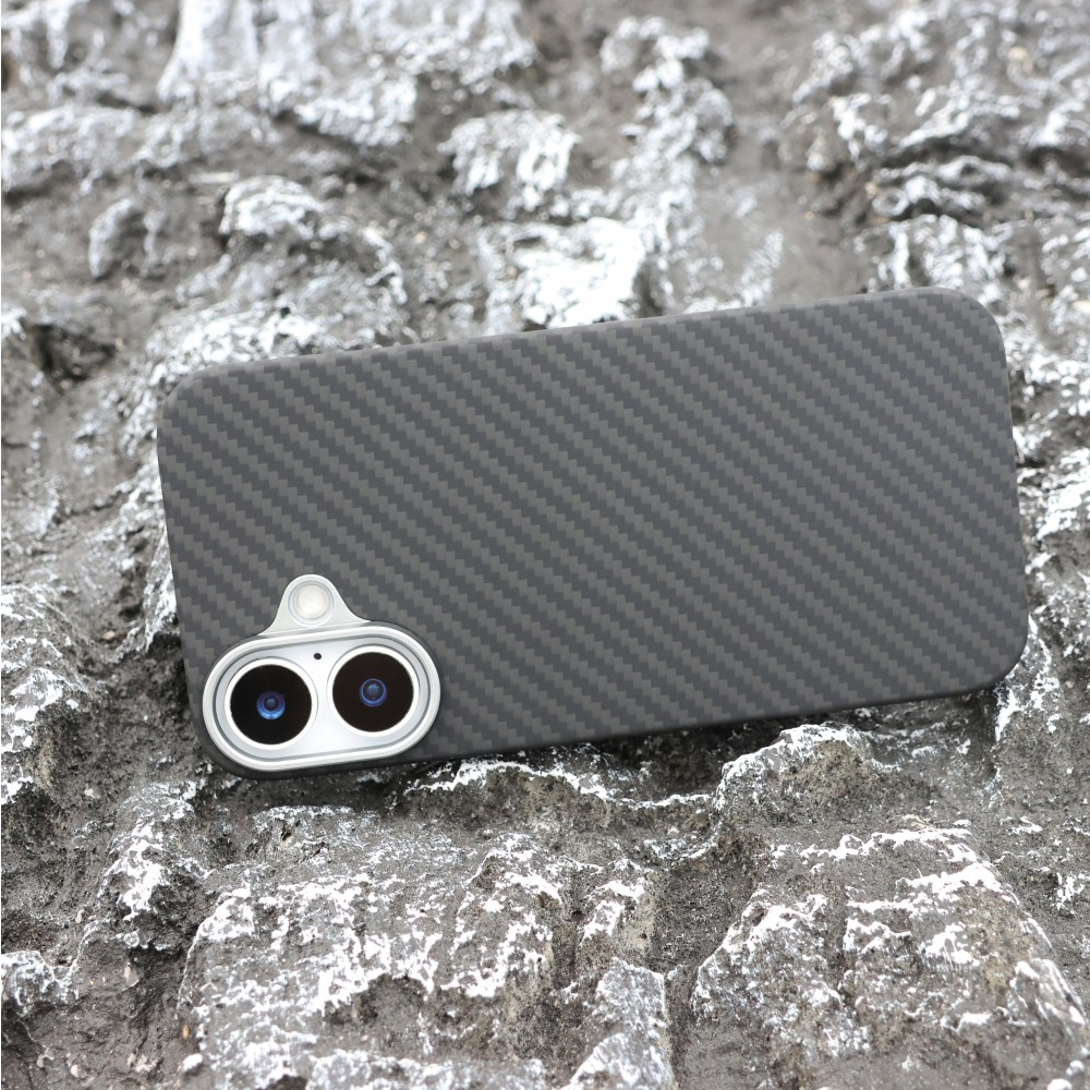 Aramid mágneses karbon tok, Iphone 16, Fekete (CEL-CARBM-IPH16-BK)