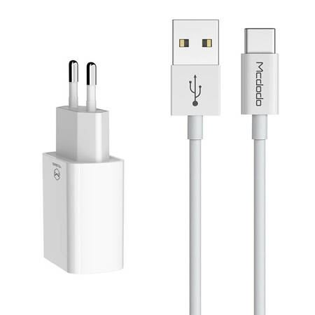 Mcdodo 2xUSB-A hálózati töltő + USB-A - USB-C kábel fehér (CH-6721) (CH-6721)