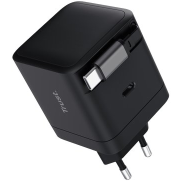 Trust Maxo Universale Nero AC Ricarica rapida Interno