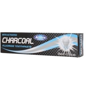 BEAUTY FORMULAS fogkrém aktív szénnel, 125 ml (5012251012621)