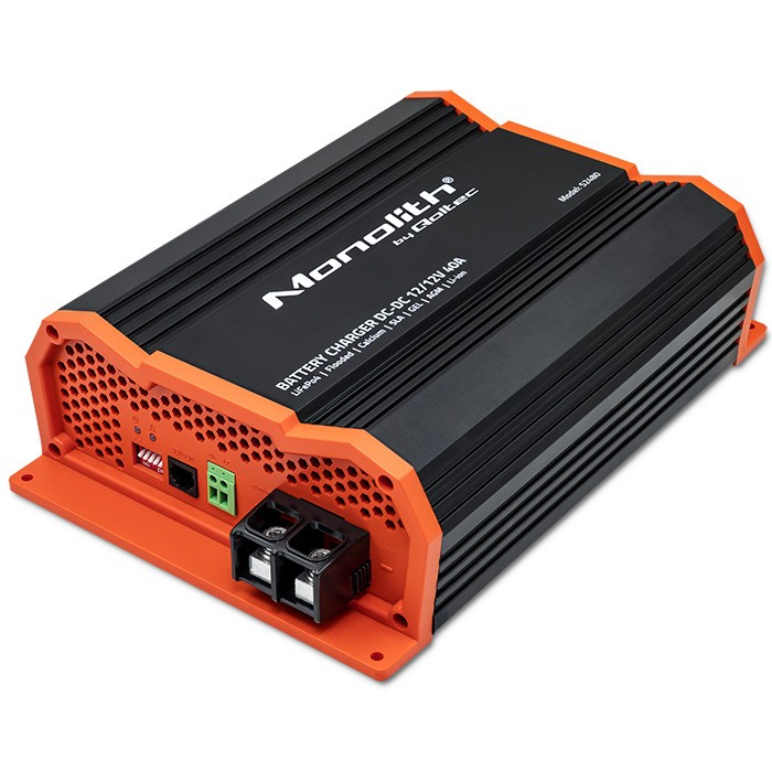Qoltec Monolith Akkumulátor töltő LiFePO4 AGM 40A / 500W (52480)
