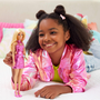 Mattel Barbie Fashionista kollekció Barbie fényes pink ruhában