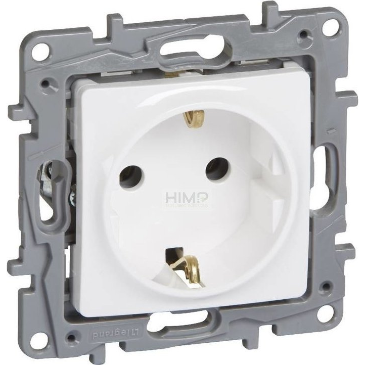 Legrand 764539 Niloé fehér 2P+F csatlakozóaljzat (764539)